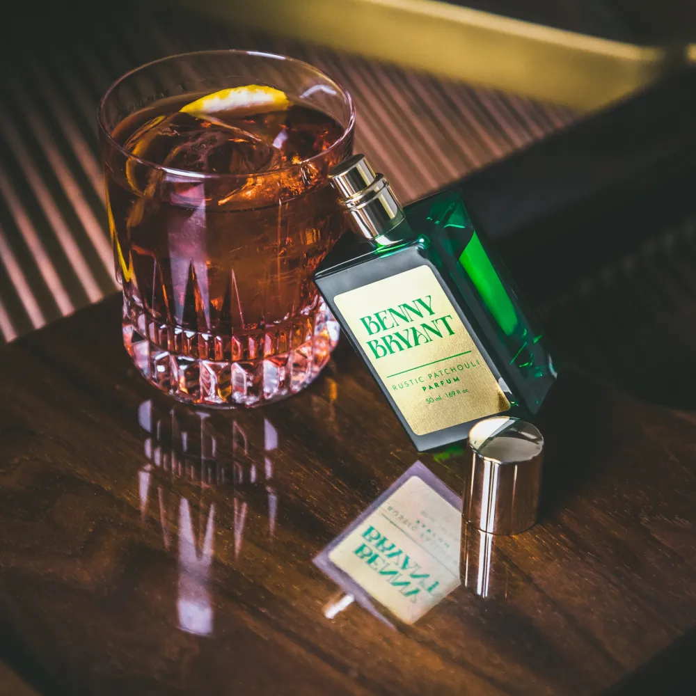 Dick's Brewery Hajuvedet>Hajuvesi Intense Agarwood (lue kuvaus)