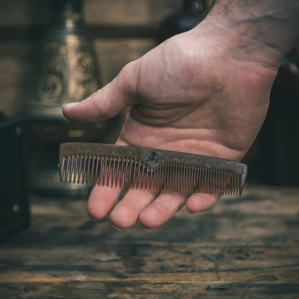 JONMAX Partakammat & Harjat>Liquid Wood Beard & Mo Comb
